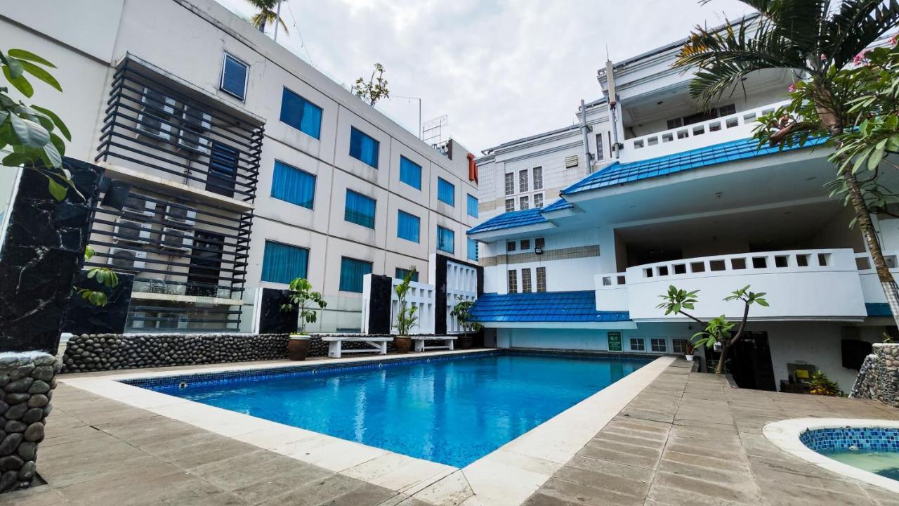 1O1 Urban Jakarta Thamrin Exterior photo